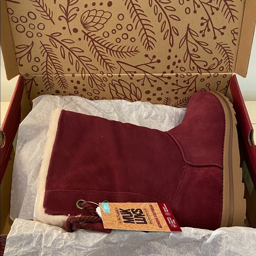 Muk Luks Women's Water Repellent Suede Mid Calf Winter Boots Bordeaux New - Picture 9 of 10
